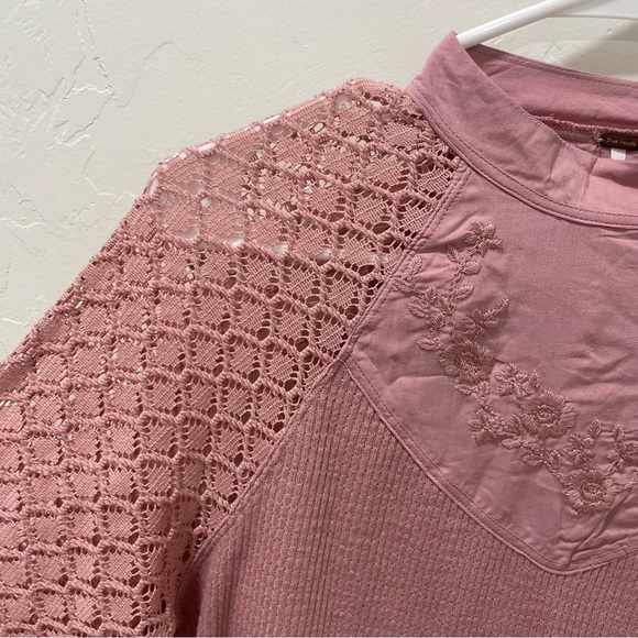 Free People Women's Small Dusty Rose Embroidered Crochet Waffle Knit Blouse Top - Picture 5 of 16